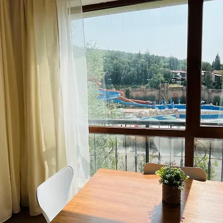 Astoria Ii 54 One Bedroom エレニテ