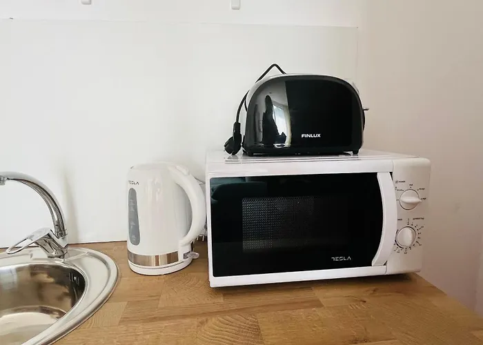 Astoria Ii 54 One Bedroom * Elenite