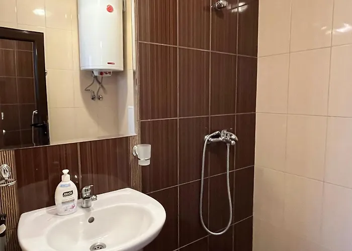 Apartment Astoria Ii 54 One Bedroom Elenite