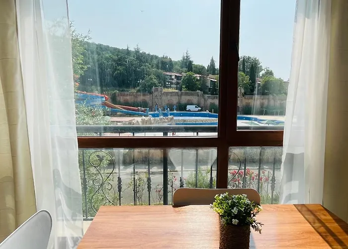 Apartment Astoria Ii 54 One Bedroom Elenite